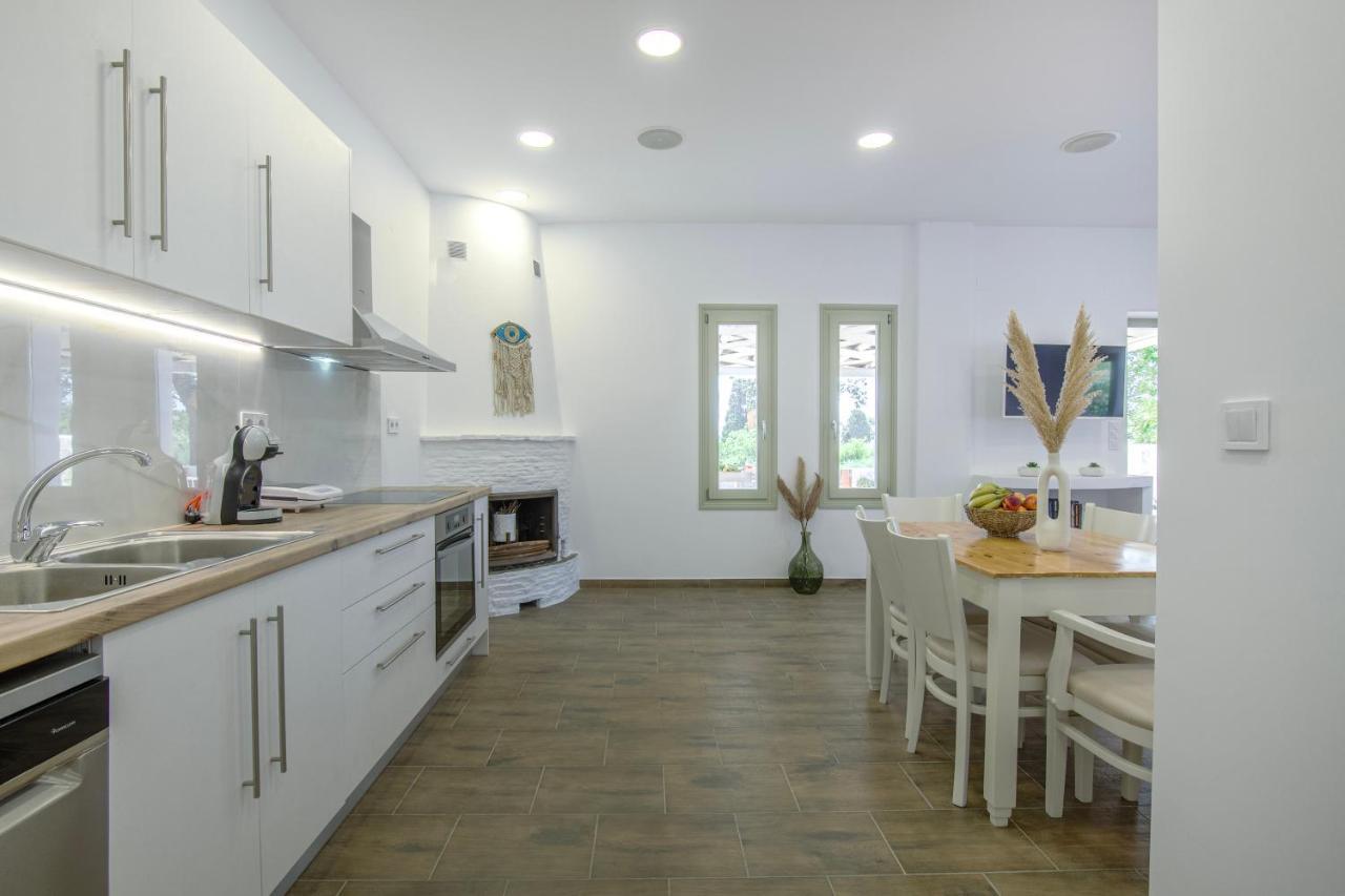 Arethousa House *