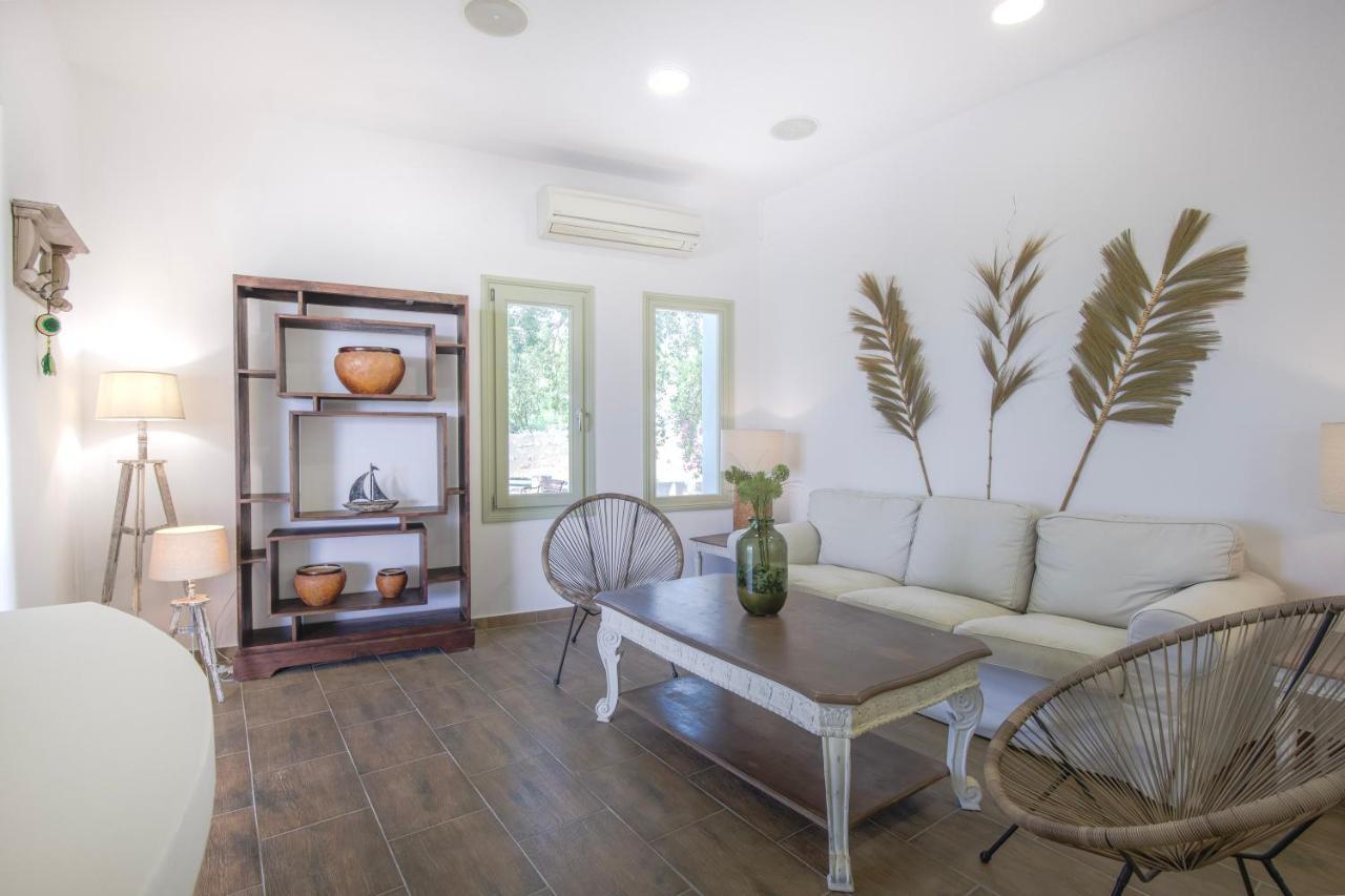 Arethousa House Drios