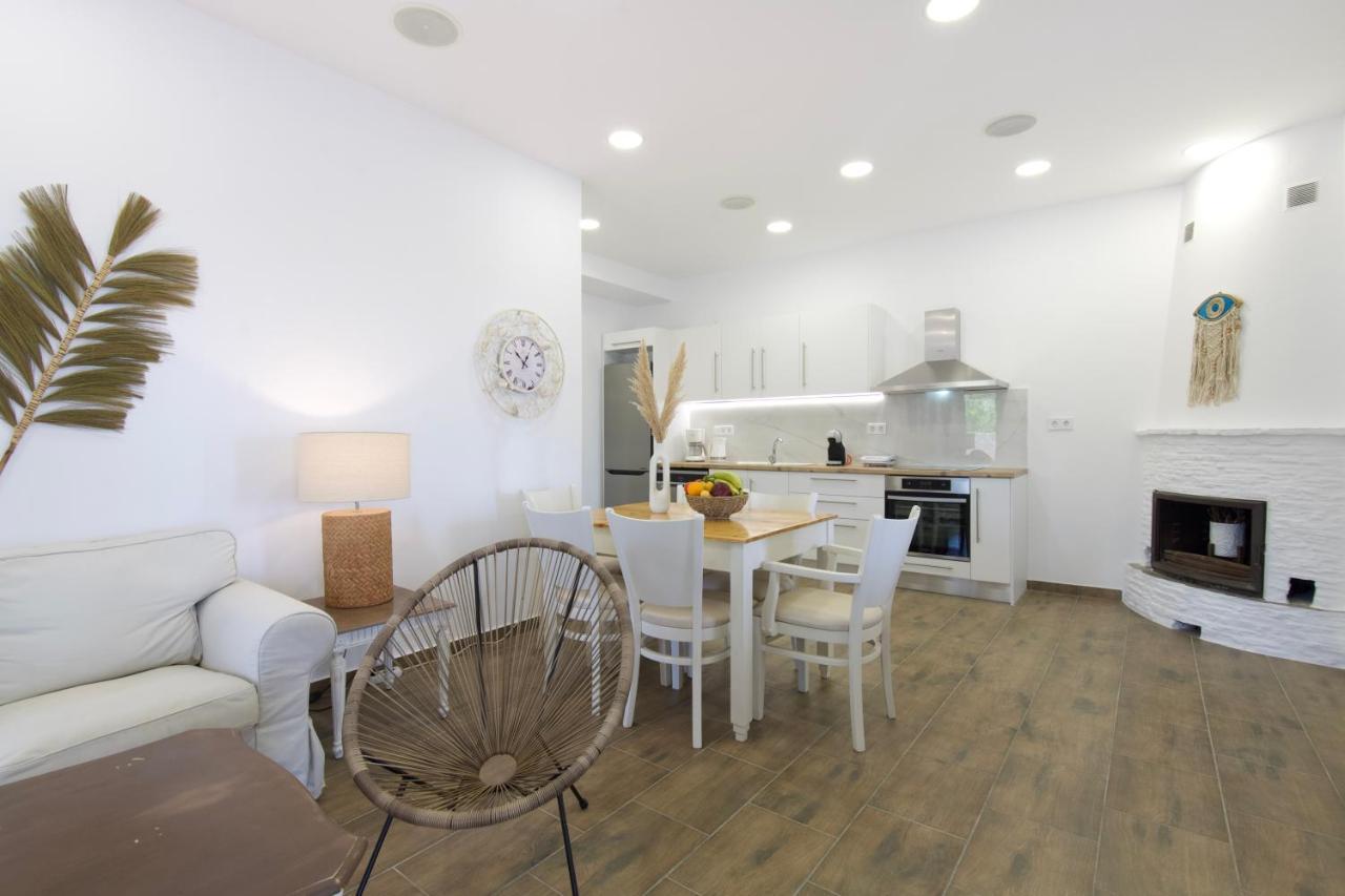 Arethousa House Villa *